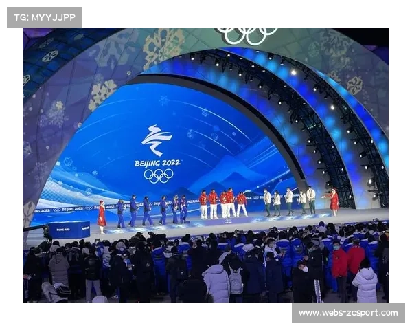 世运会颁奖礼国旗并列引发争议 组委会回应赛规为依据 世运会颁奖礼国旗并列引发争议 组委会回应赛规为依据